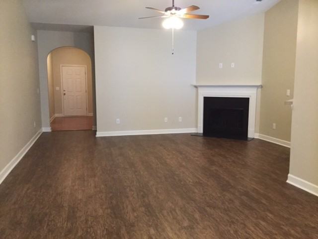 321 Harriswood Ln - Photo 3 of 18