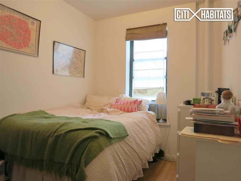 542 E 82nd St #10 - Photo 3 of 3