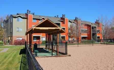 8801 West Belleview Avenue - Photo 2 of 30