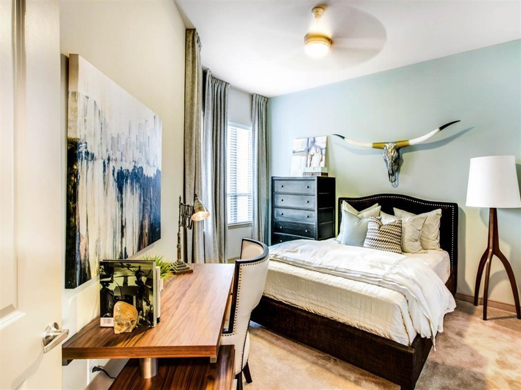 Fountain Pointe Las Colinas - Photo 3 of 50