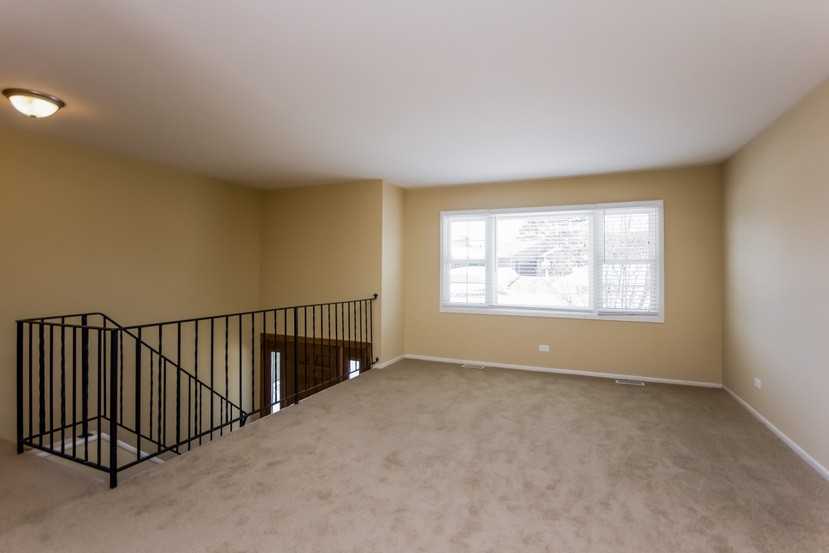 1106 Spruce St - Photo 2 of 15