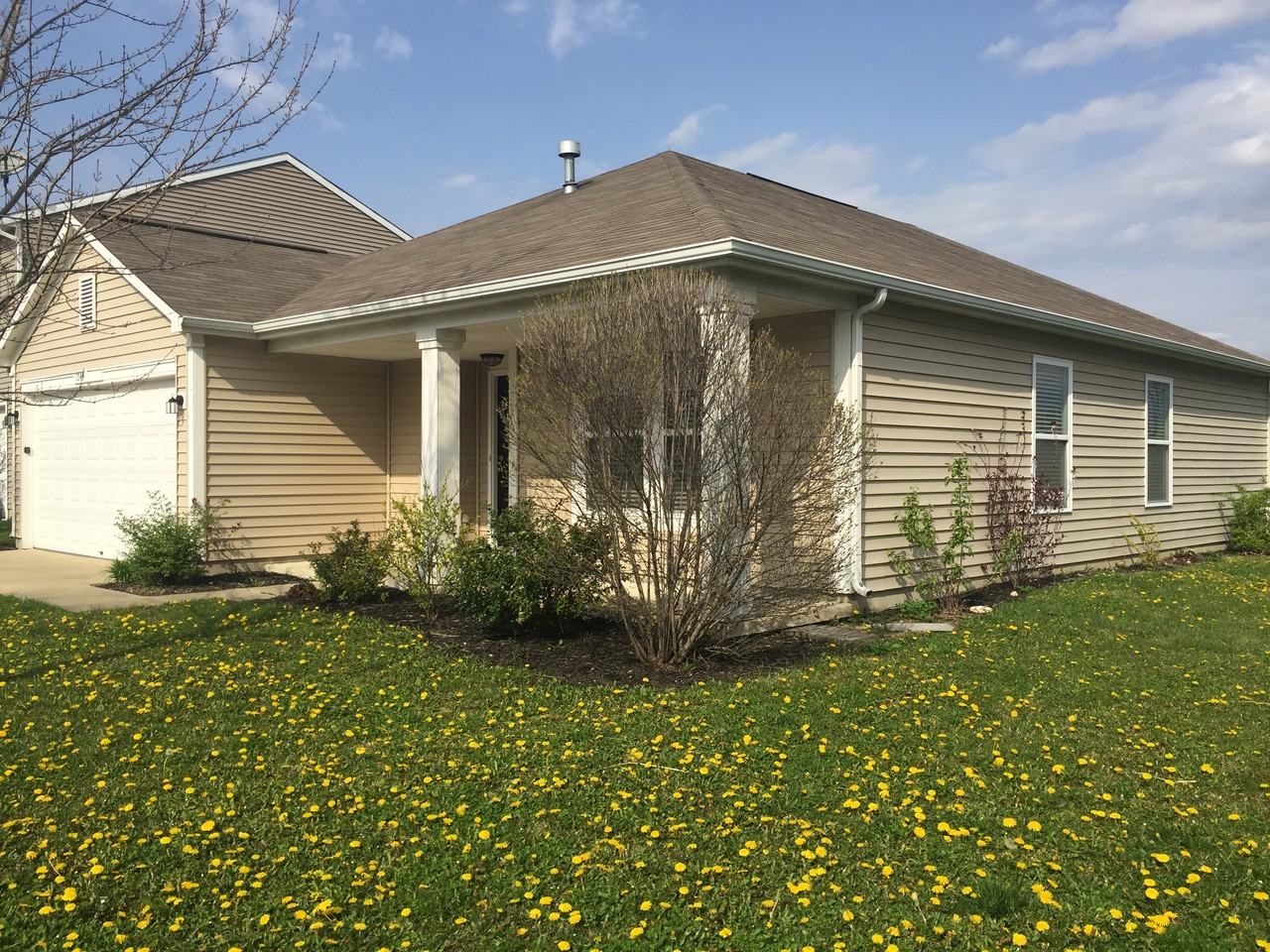 1249 Dahlgren Ln - Photo 2 of 16