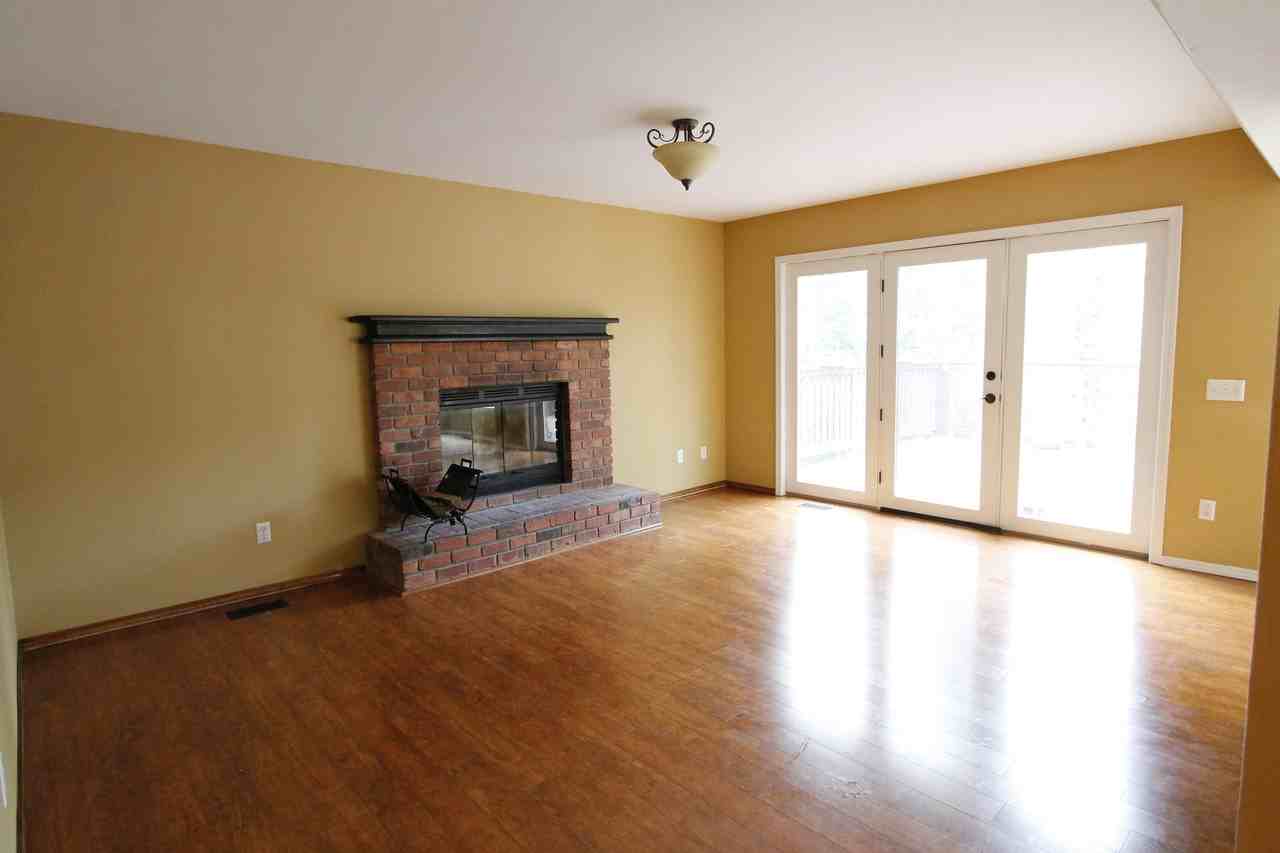 18924 Sokolof Cir - Photo 2 of 11