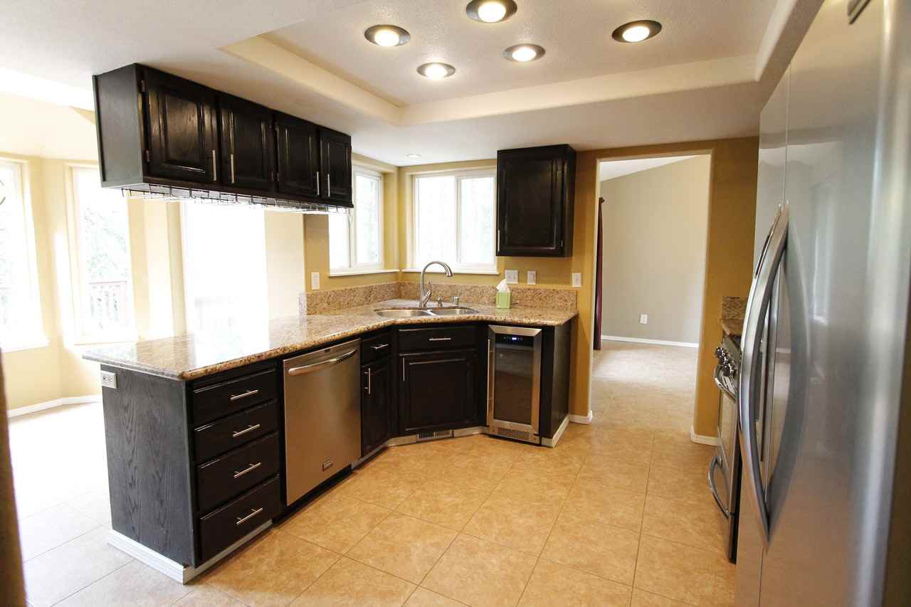 18924 Sokolof Cir - Photo 3 of 11