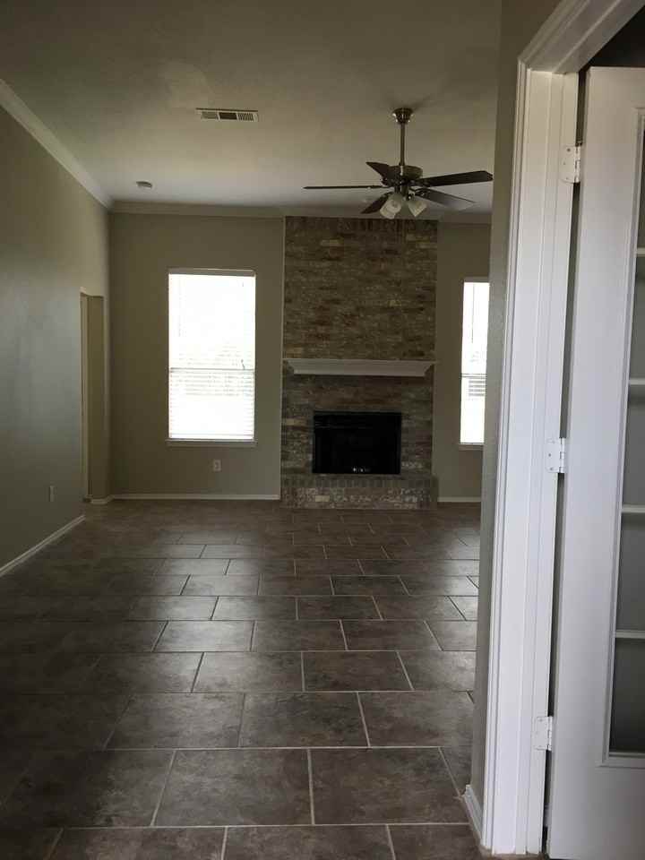 466 Tranquility Ln - Photo 3 of 29