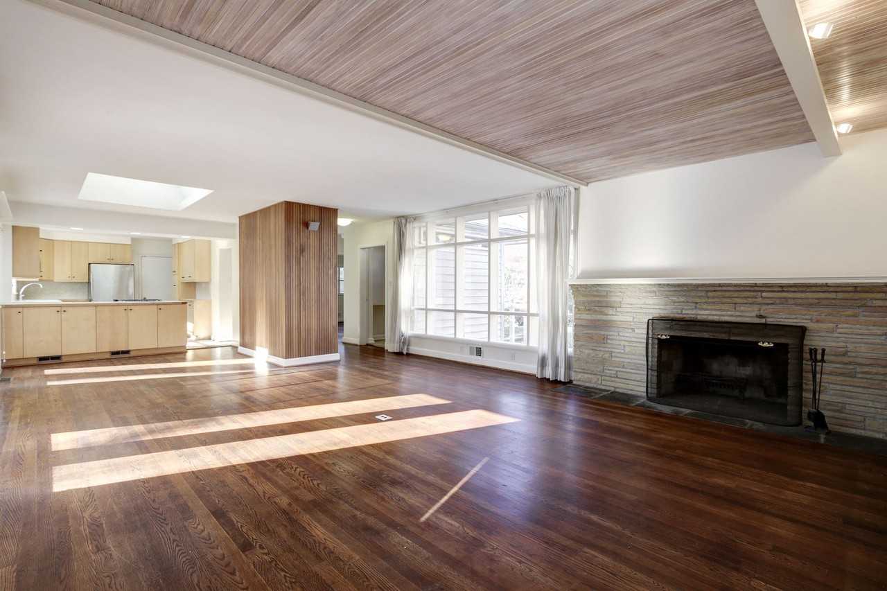 2800 Calvert St NW - Photo 3 of 23