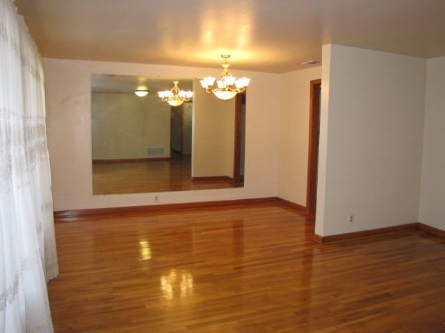 1414 Morris St - Photo 3 of 22