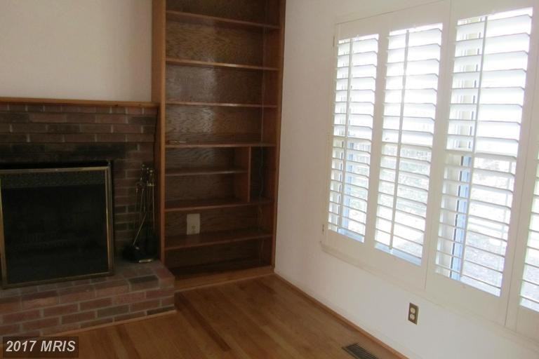 13456 Point Pleasant Dr - Photo 3 of 9