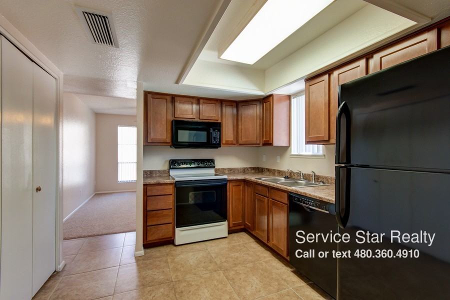 3628 W Bloomfield Rd - Photo 3 of 11