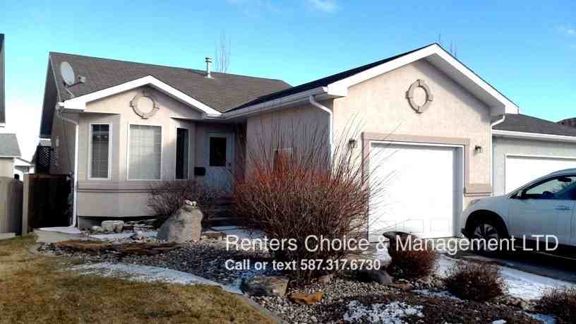 200 4 Ave S - Photo 3 of 26