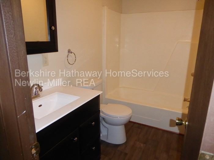 7561 N 42nd 1/2 St - Photo 2 of 8