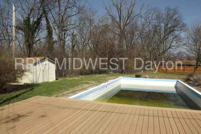 3299 Hillpoint Ln - Photo 3 of 25