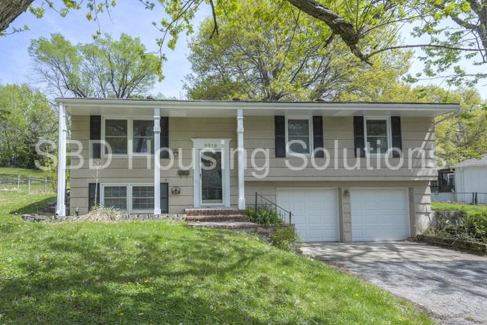 5219 Cottage Ave - Photo 2 of 28