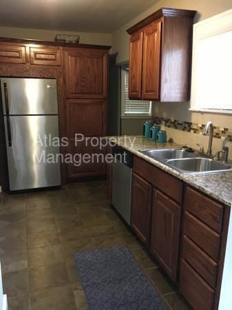 2240 E 18th St - Photo 2 of 10