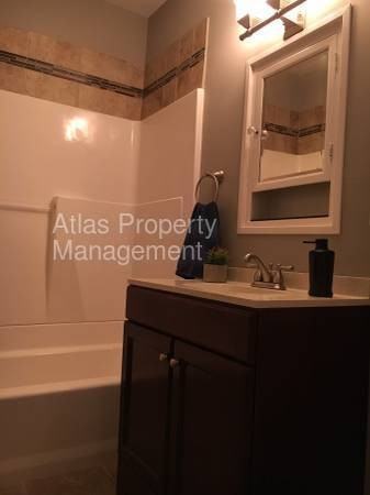 2240 E 18th St - Photo 3 of 10