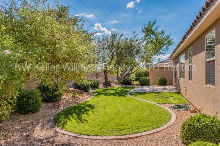 1050 N Sundown Dr #35 - Photo 3 of 19