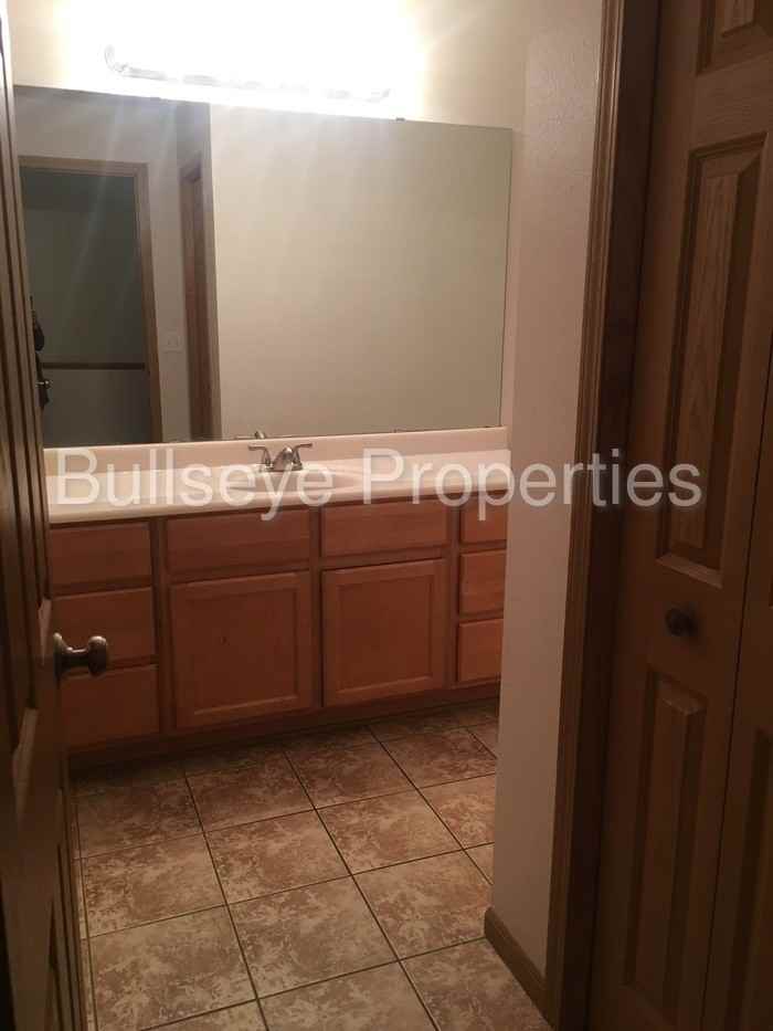 418 Cedar Pl - Photo 2 of 15