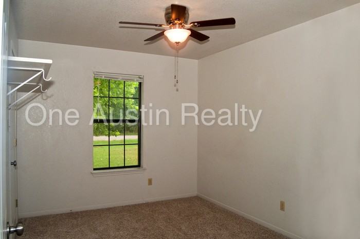 1002 Hickory Ln #A - Photo 3 of 17