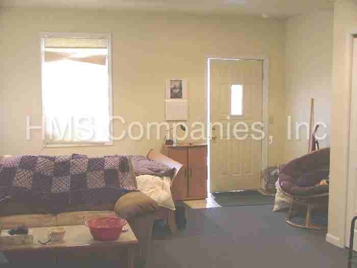 523 Sprague Ave - Photo 3 of 7