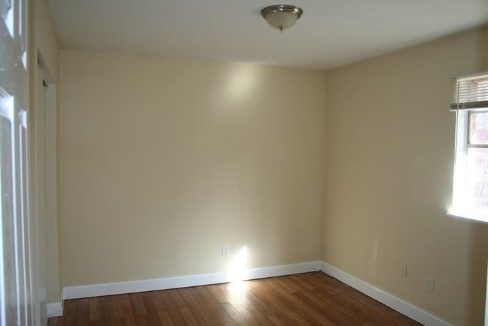 113 Florence St #04 - Photo 3 of 11