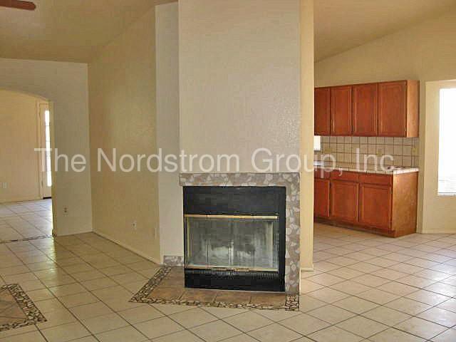 2792 W Firebrook Rd - Photo 3 of 7