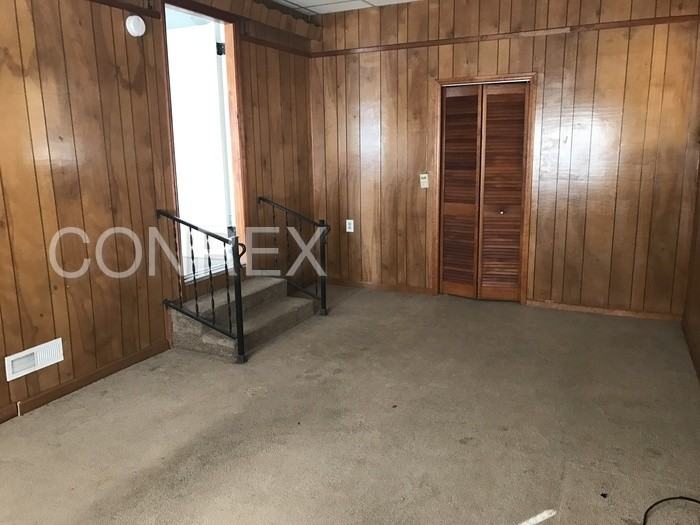 1513 Secessionville Rd - Photo 3 of 12