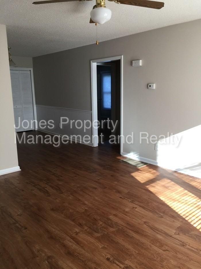 1422 Browdis Ave - Photo 3 of 8