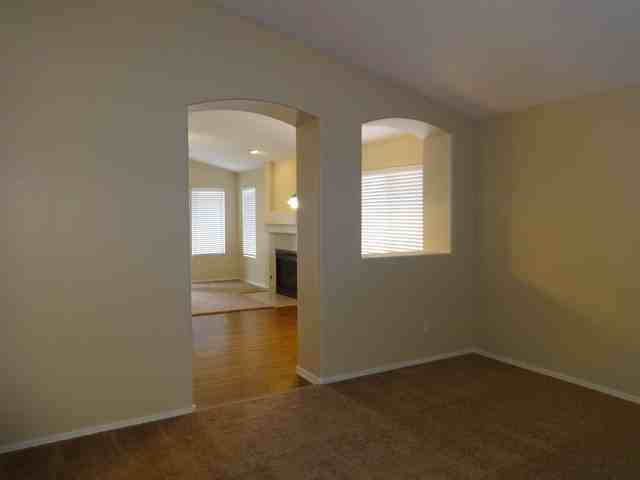 15872 W Anasazi St - Photo 3 of 16