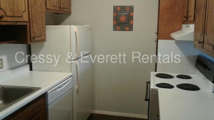 937 S 3rd St - Photo 3 of 10