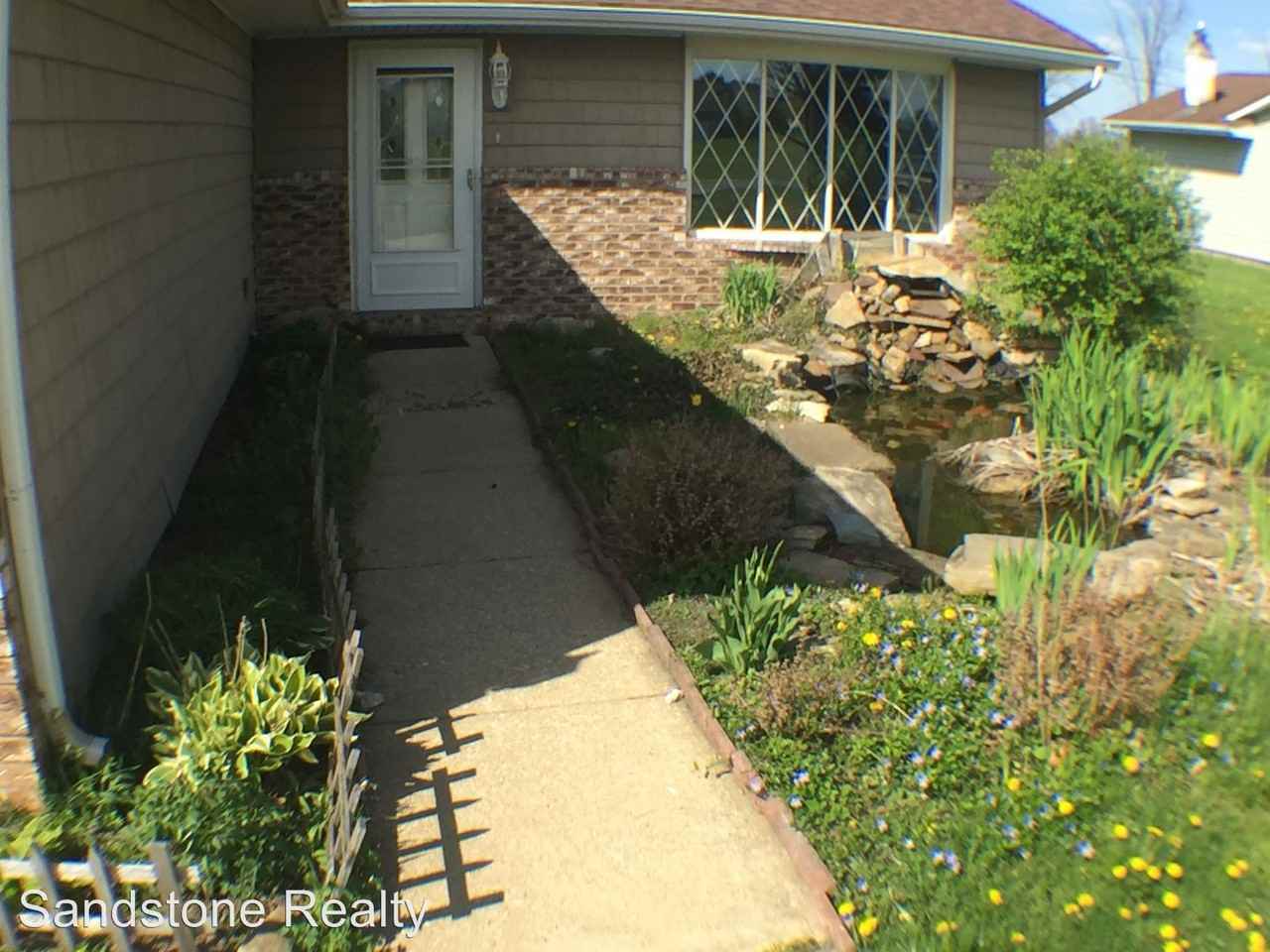 42188 Meadow Ln - Photo 2 of 21