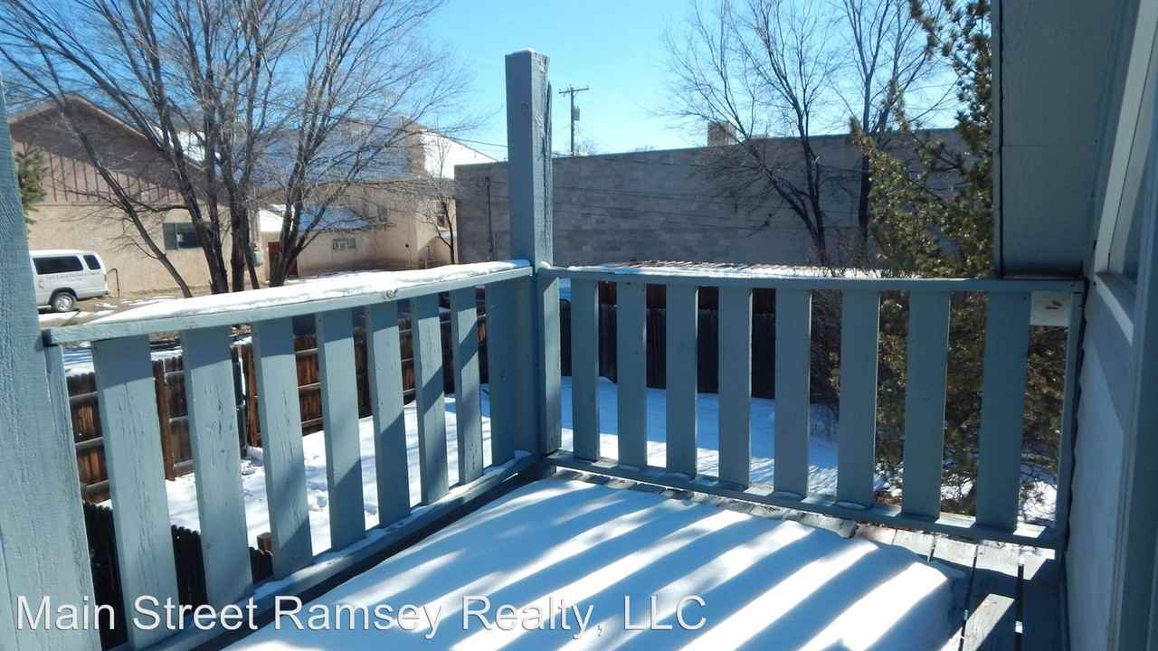 112 S Main Ave - Photo 2 of 12