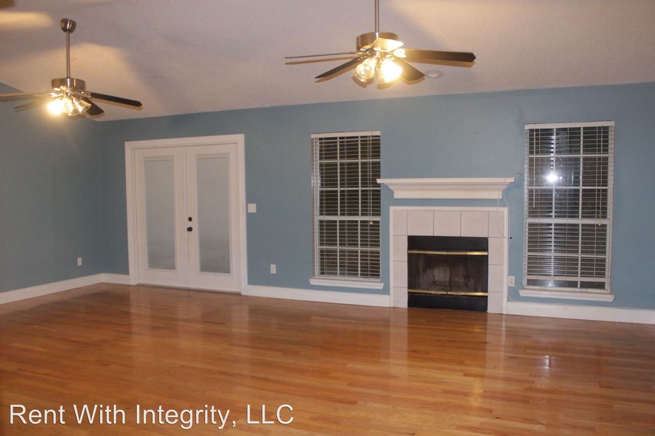 931 Rosemary Terrace - Photo 2 of 14