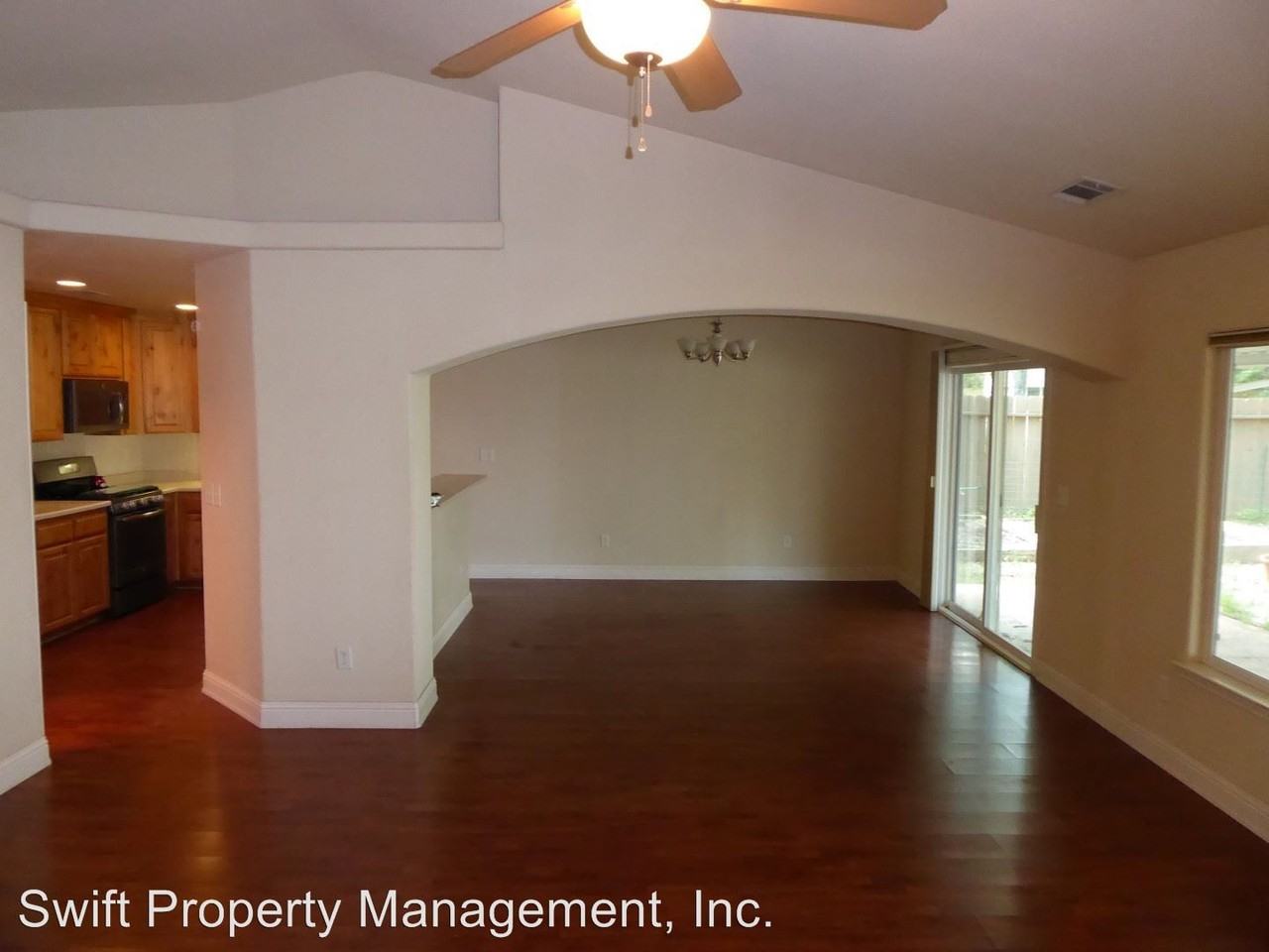 19895 Big Bend Dr - Photo 3 of 12