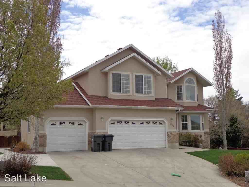 1082 E 140 N - Photo 2 of 26