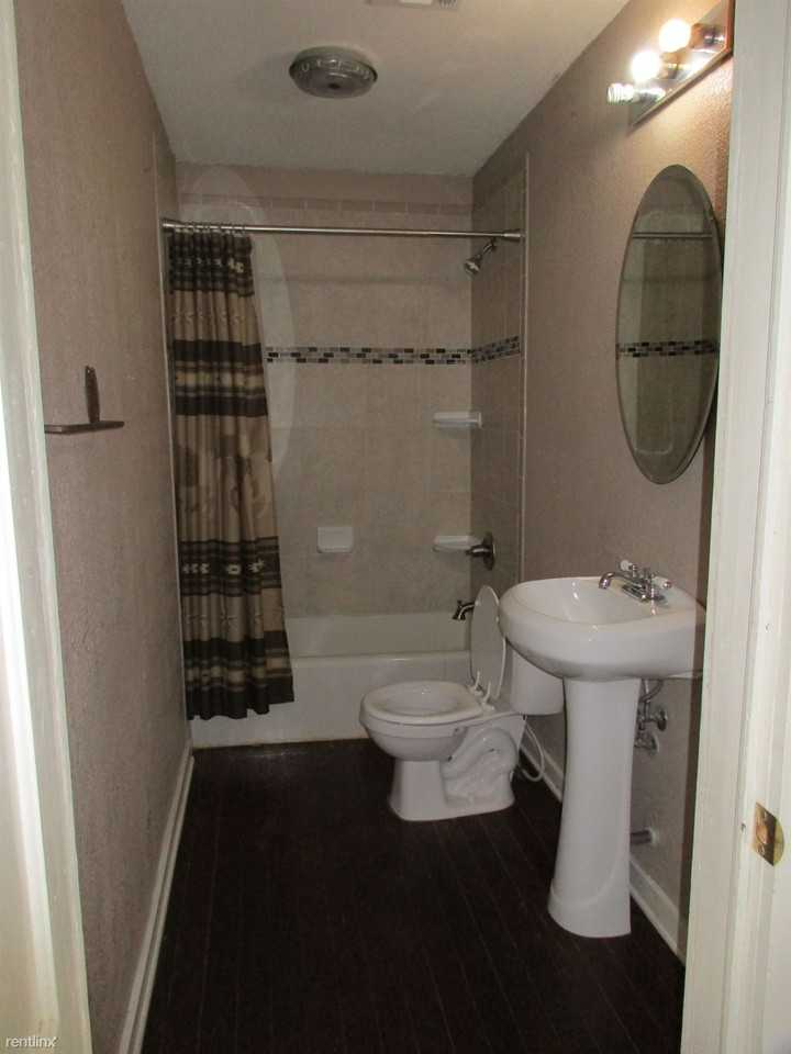 1100 Crider Ln - Photo 3 of 16