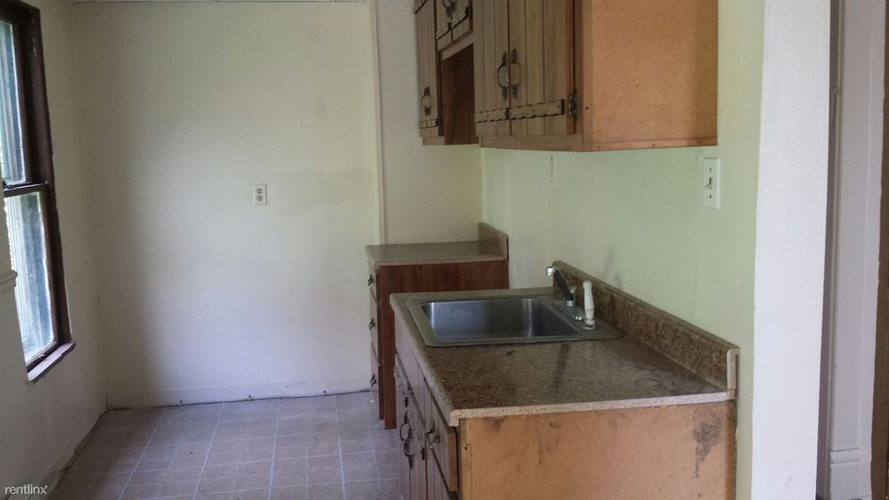 912 Neville St - Photo 2 of 6