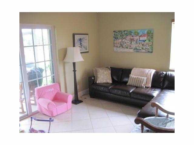 1306 SW 44th Terrace - Photo 2 of 8