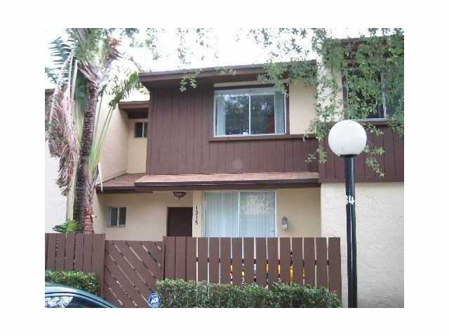 1309 Hampton Blvd - Photo 2 of 3