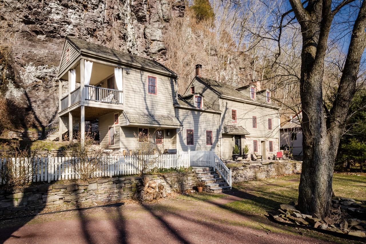 2204 Daniel Bray Hwy - Photo 3 of 32