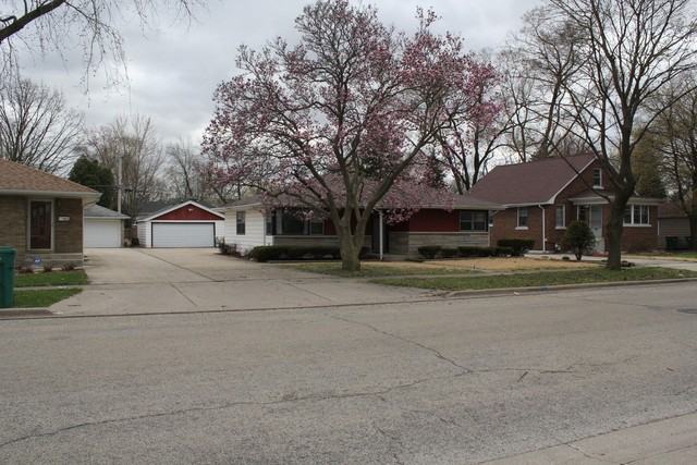 962 Campbell St - Photo 3 of 26