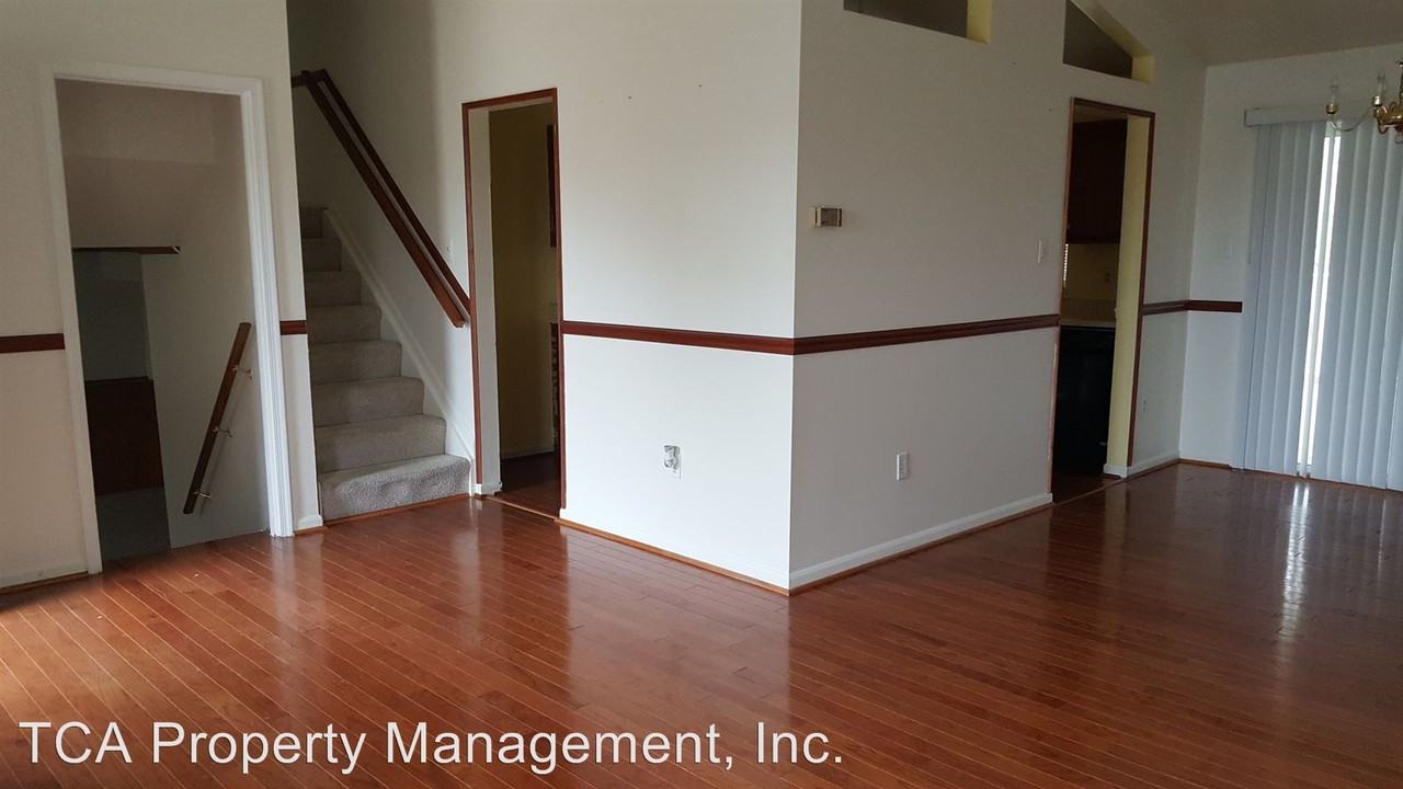 1217 Magness Ct - Photo 3 of 17