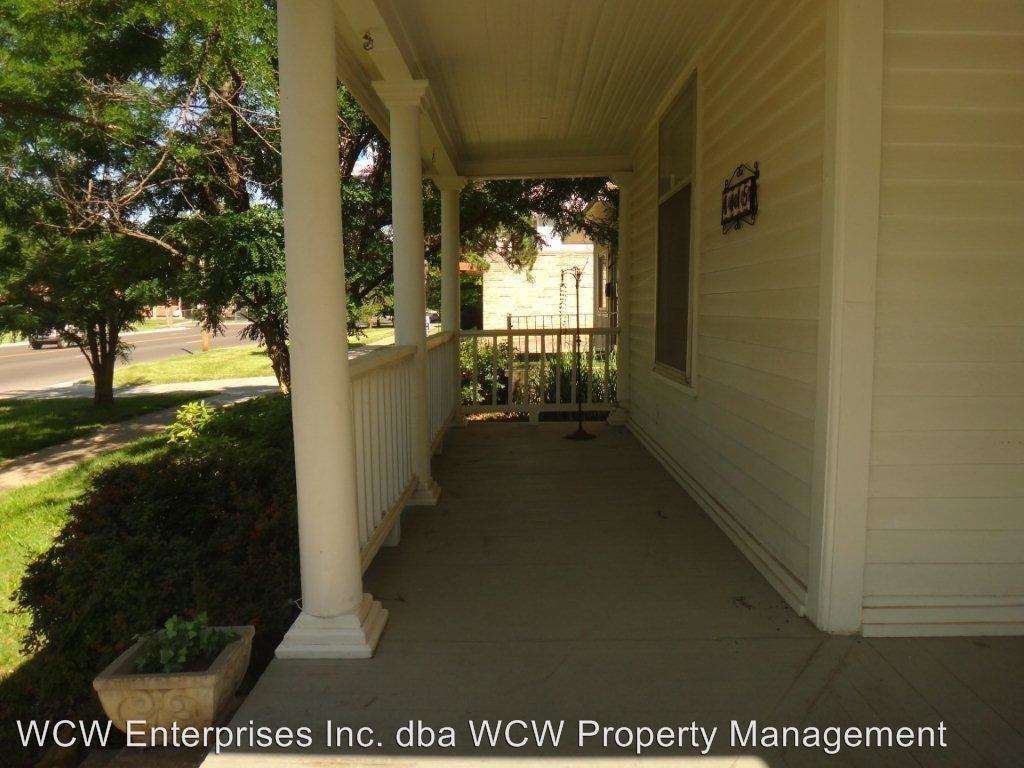1015 SW 10th Ave - Photo 2 of 22