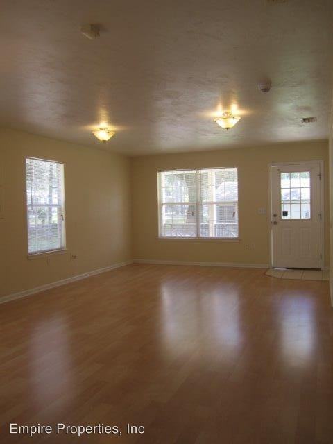 604 W 6th Ave - Photo 2 of 9