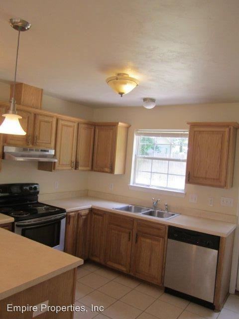 604 W 6th Ave - Photo 3 of 9