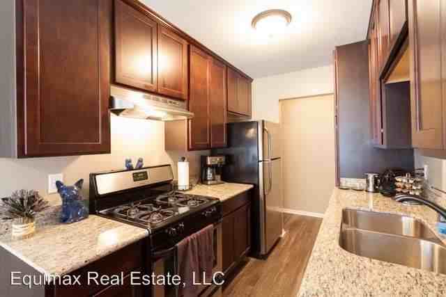 1400 Douglas Drive - Photo 2 of 3