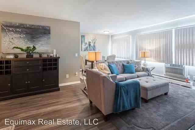 1400 Douglas Drive - Photo 3 of 3