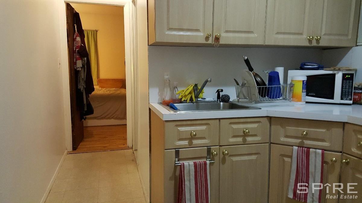 25-29 Astoria Blvd #3L - Photo 3 of 3