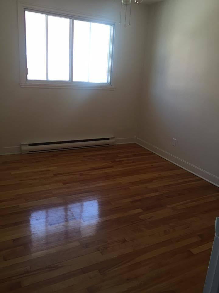 4249 HOTEL DE VILLE PL - Photo 3 of 7