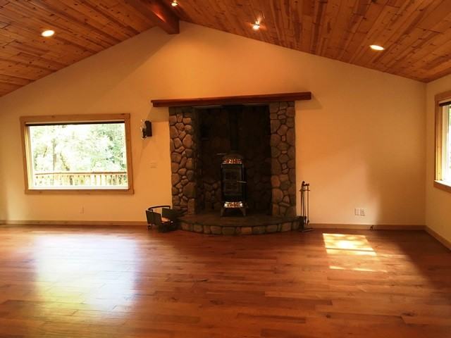 65 Sand Creek Dr - Photo 2 of 15