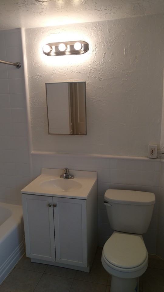 12 N Rodney Dr - Photo 3 of 9